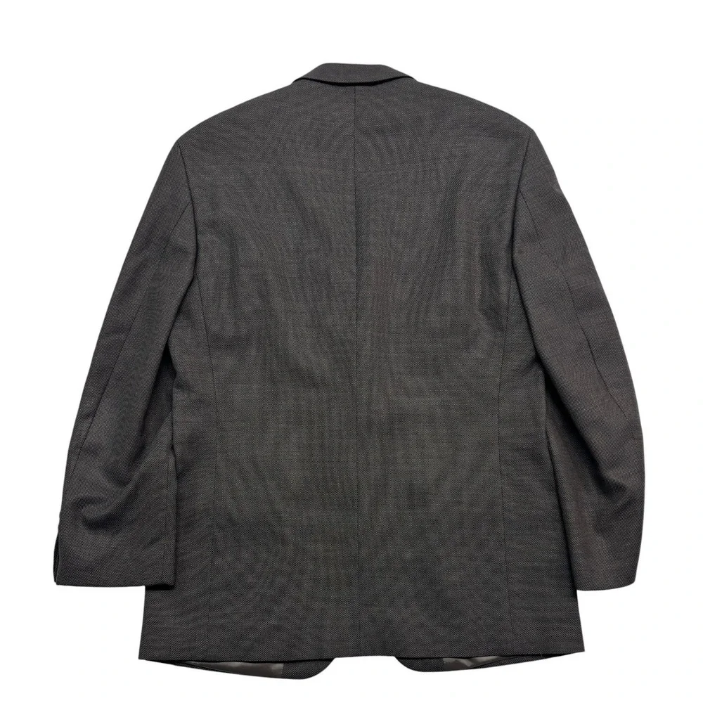 Nautica suit has